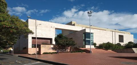 Fachada del edificio del Archivo de Bogotá